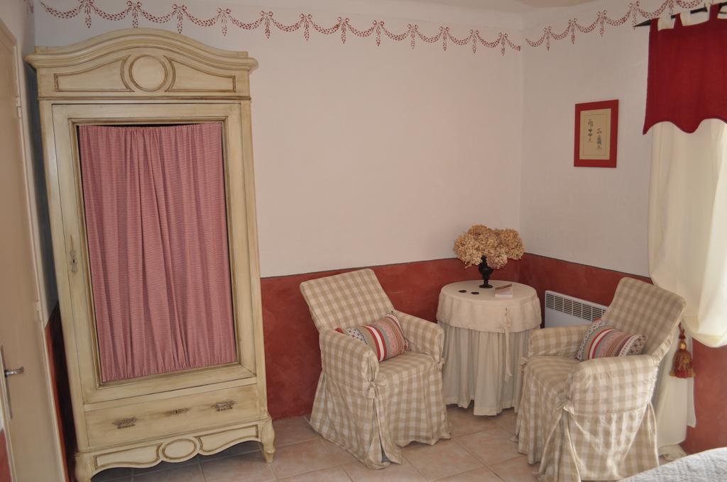 La Ribeyrette Bed and Breakfast Chamborigaud Δωμάτιο φωτογραφία