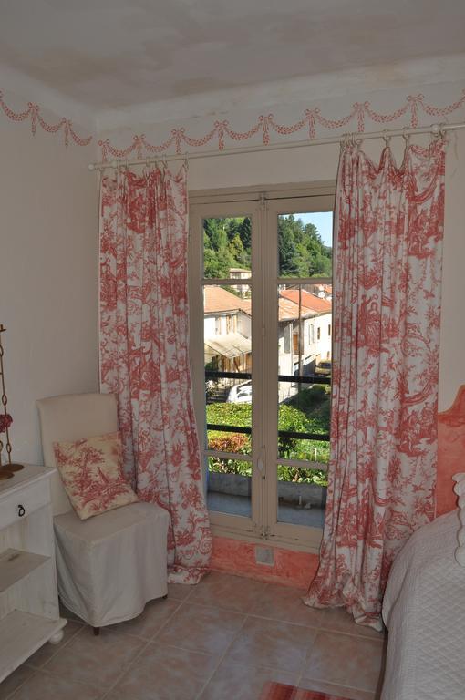 La Ribeyrette Bed and Breakfast Chamborigaud Δωμάτιο φωτογραφία